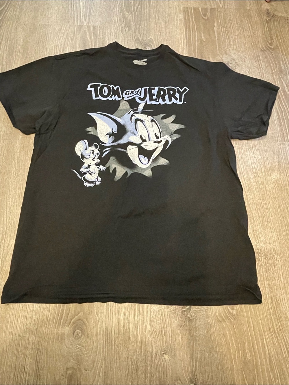 Tom and Jerry Cartoon T-Shirt Size L Medium Short Sleeved Black 100% Cotton